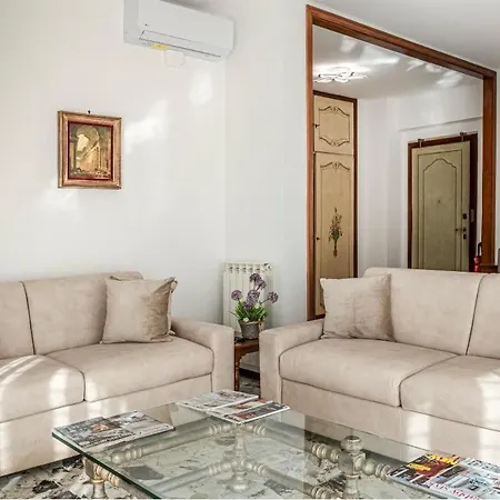 Lejlighed 10 Minuti Dal Mare - Elegante Domus